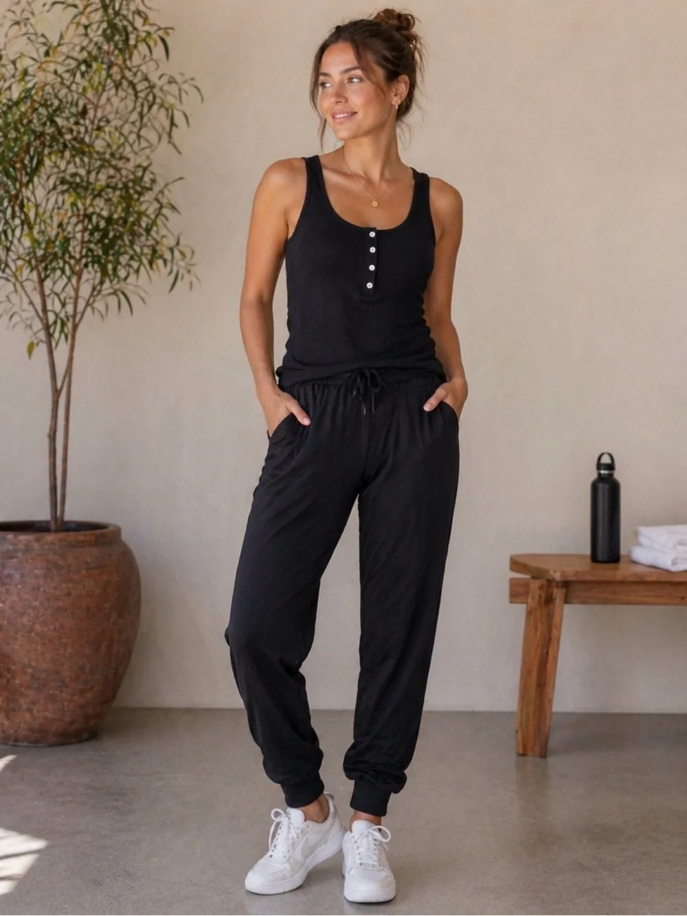 Everyday Black Drawstring Joggers for Women Size Medium NWOT